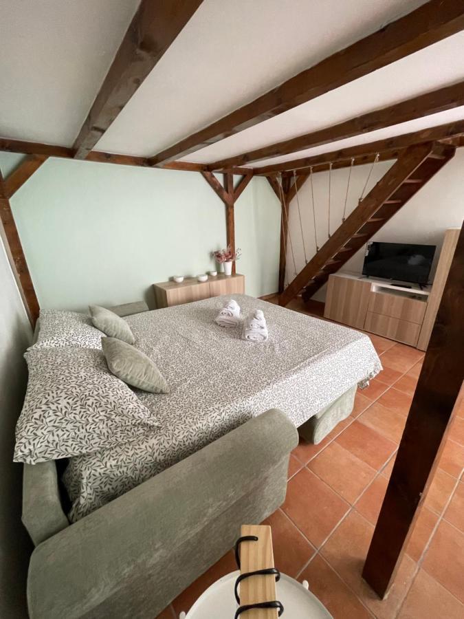 La Casa Di Santa' Lägenhet Neapel Exteriör bild